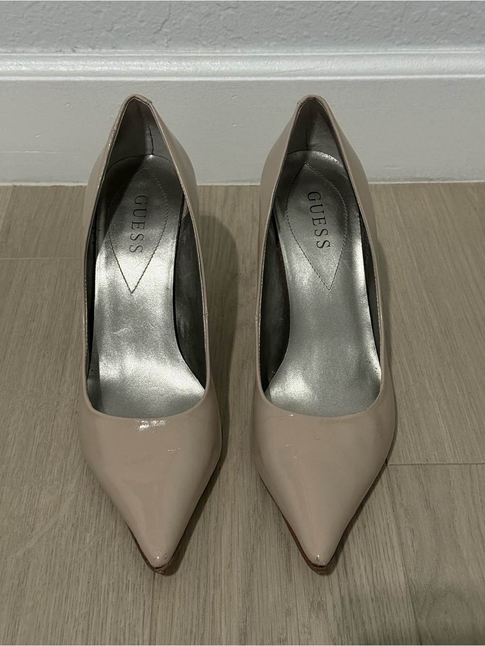Guess Patent Pointed Toe Pumps in Beige - Size 9